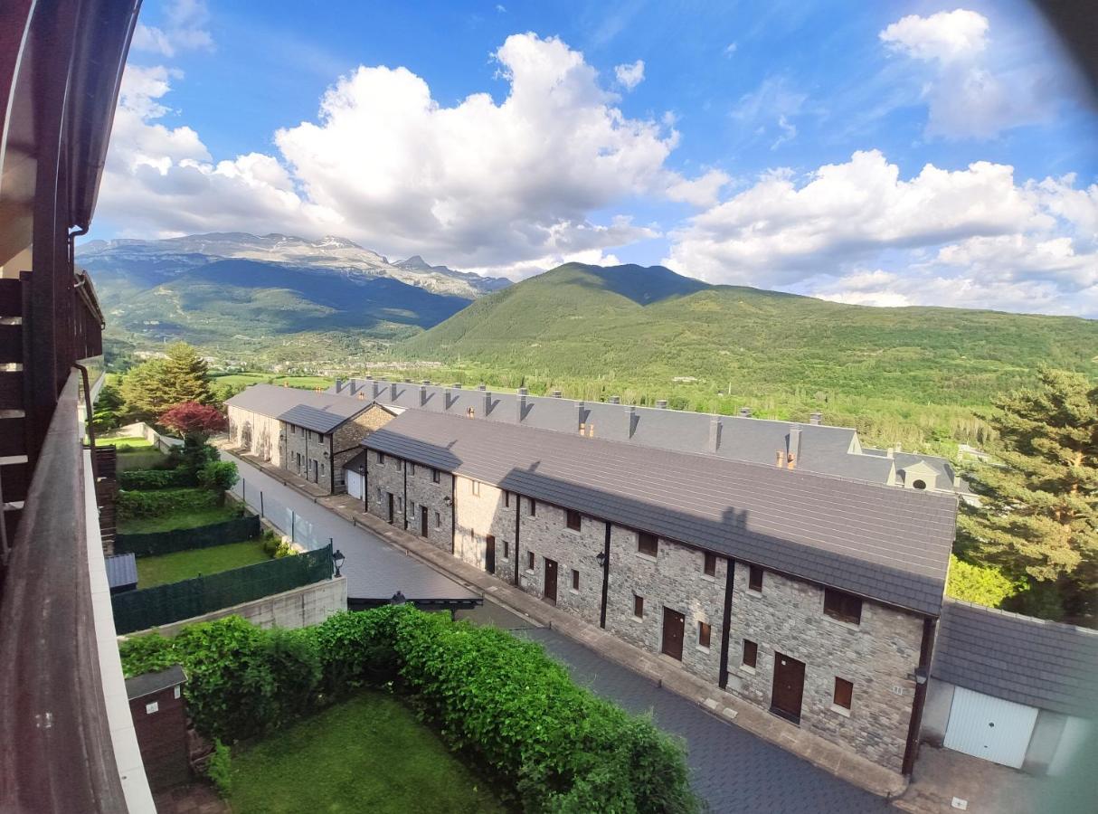 Апартаменти Duplex Familiar Izarraitz Вільянуа Екстер'єр фото